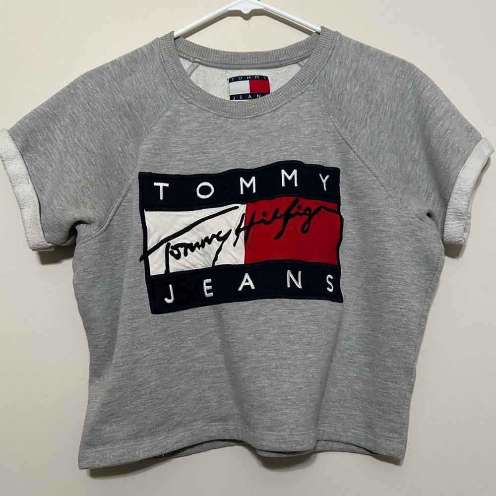 Tommy Hilfiger Sweater Crop Tee